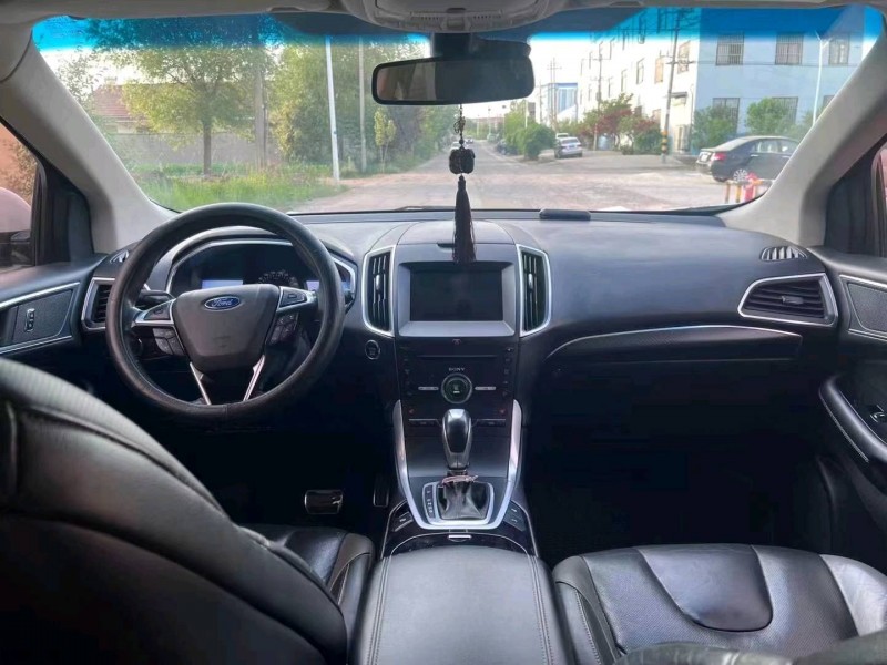 青岛15年福特锐界4