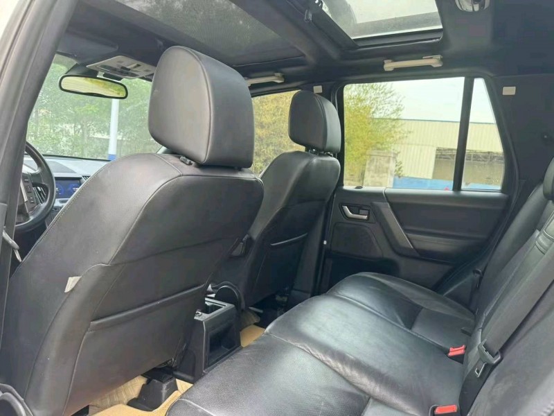 青岛10年路虎神行者4