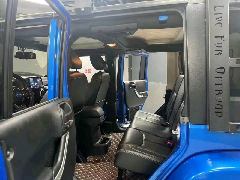 成都16年Jeep牧马人8