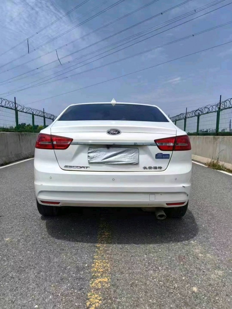 郑州16年福特福睿斯5