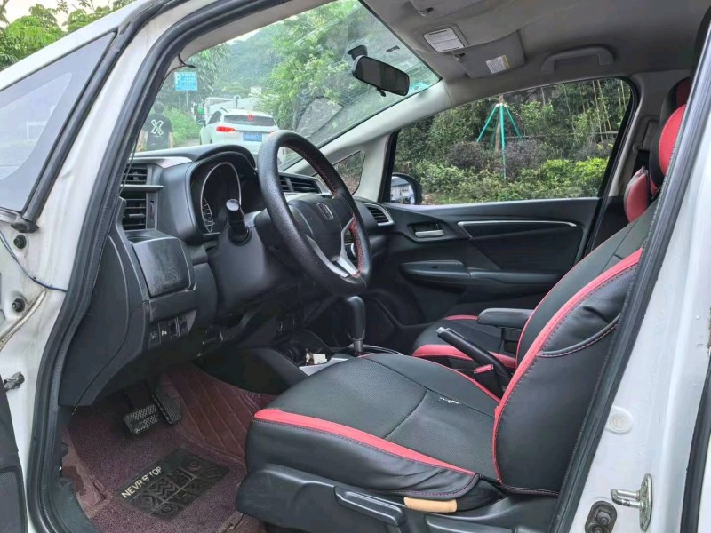 广州15年本田飞度7