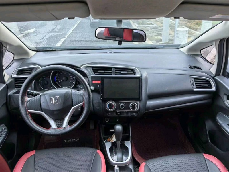 广州15年本田飞度9