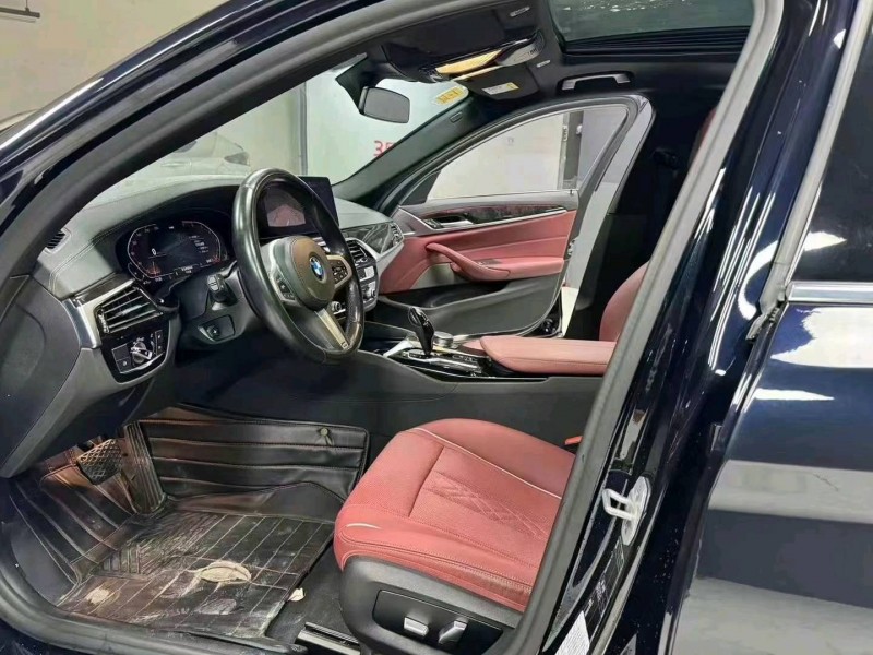 成都21年宝马5系7