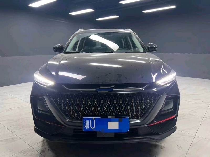 成都23年长安汽车欧尚1