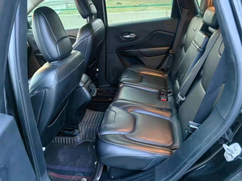 郑州16年Jeep自由光7