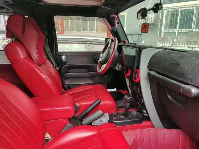 郑州11年Jeep牧马人7