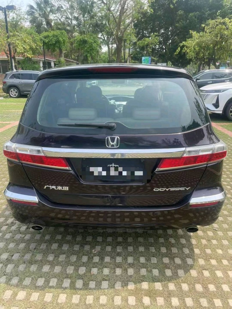 东莞13年本田奥德赛7