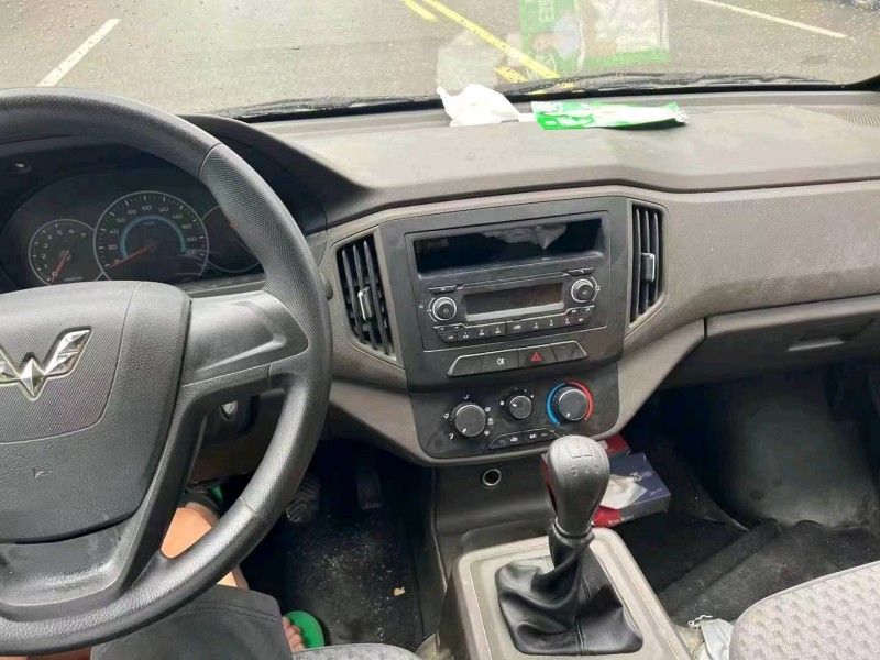 深圳22年五菱汽車新卡5