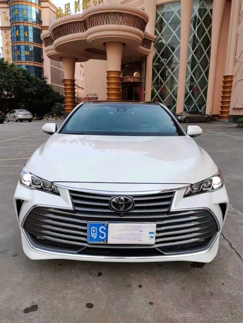 佛山20年丰田亚洲龙1