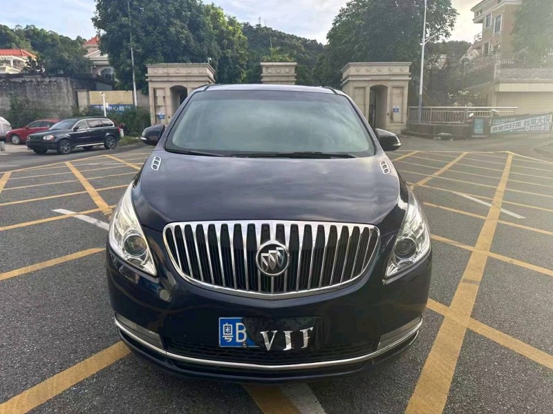 深圳11年别克GL81