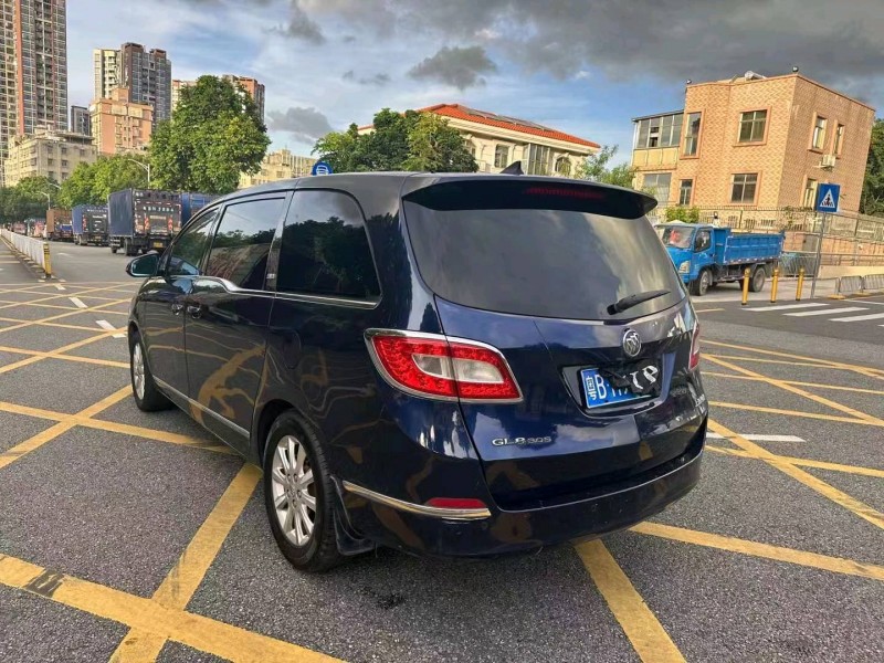 深圳11年别克GL87