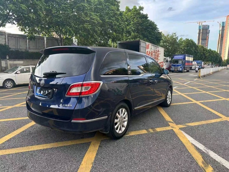 深圳11年别克GL88