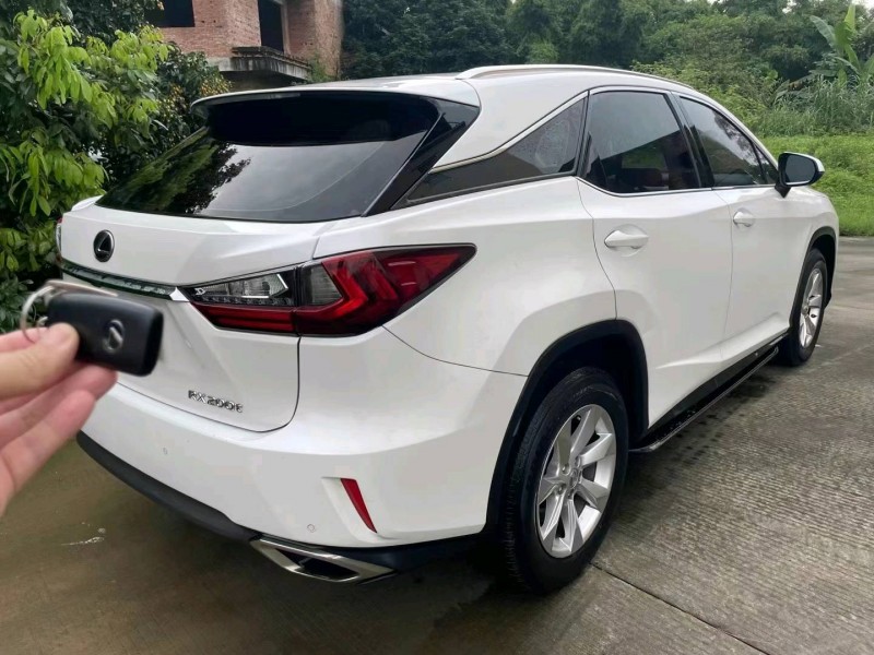 广州16年雷克萨斯RX7
