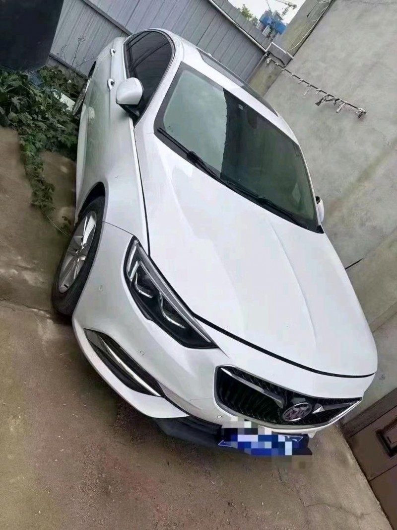 保定18年别克君威1