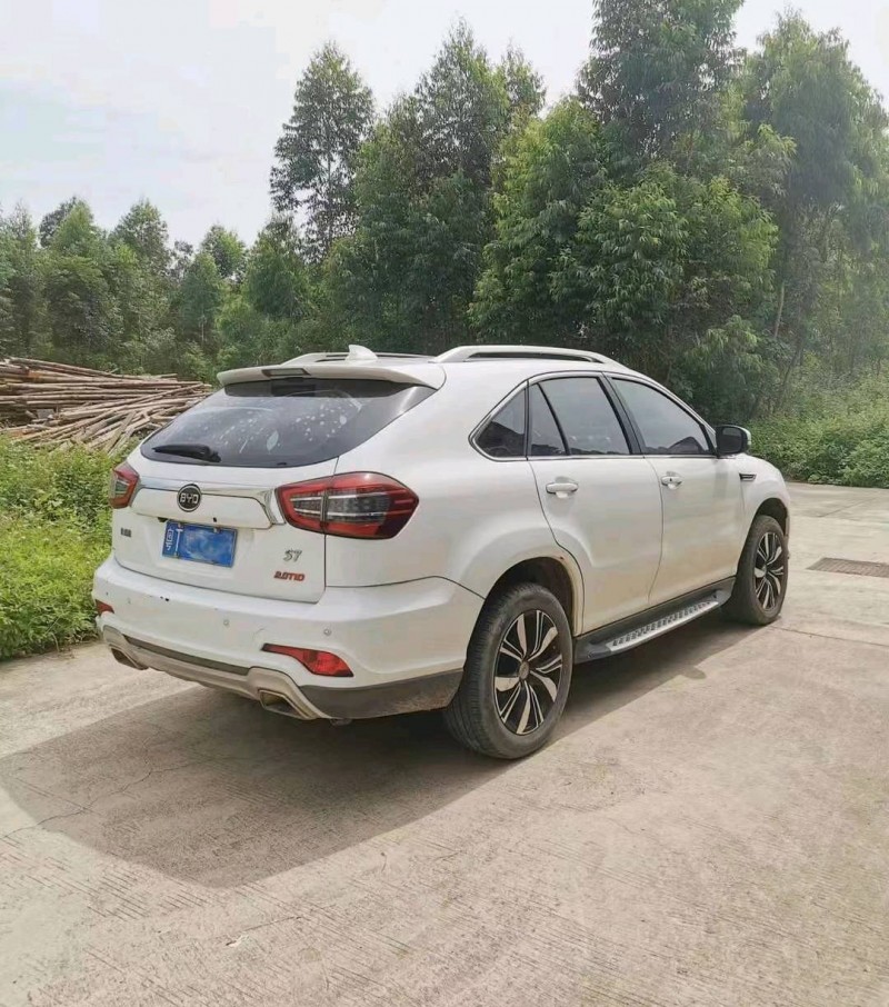 汕头17年比亚迪S73