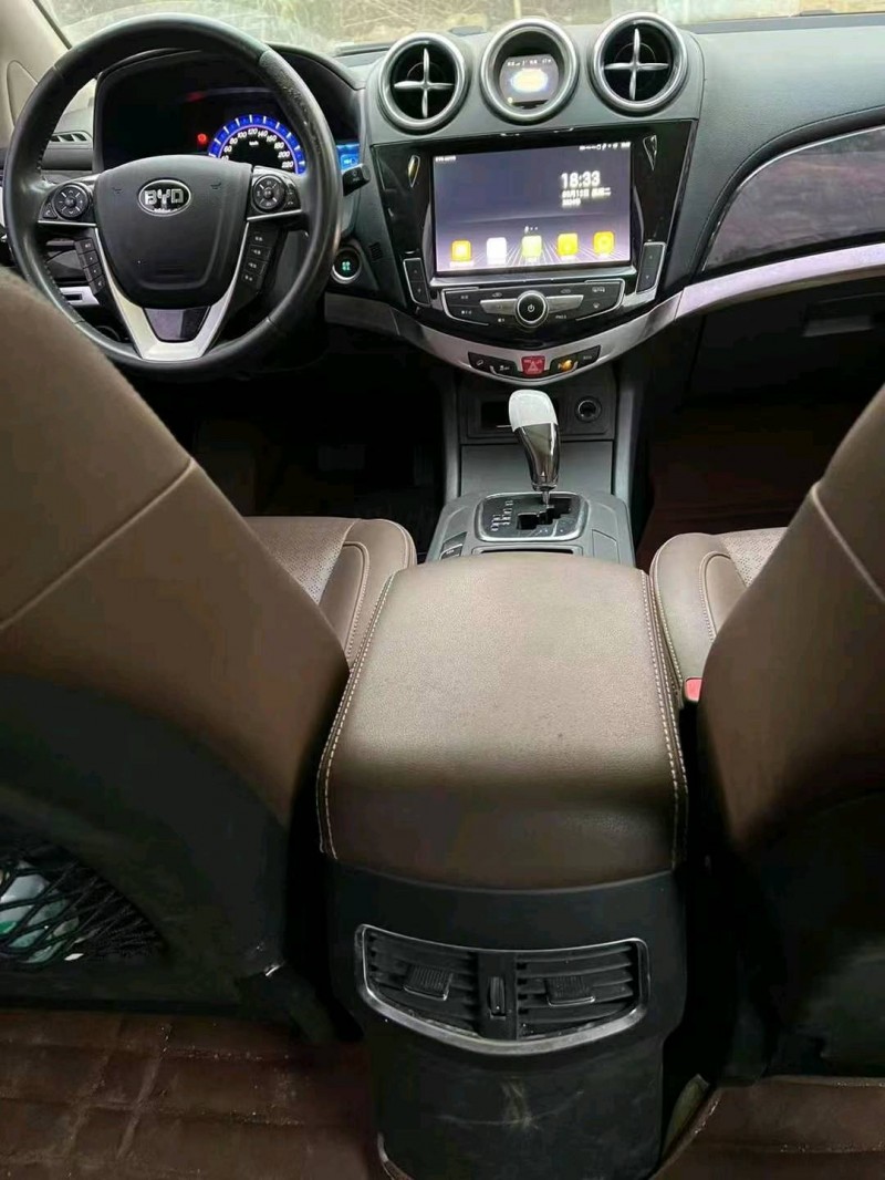 汕头17年比亚迪S74