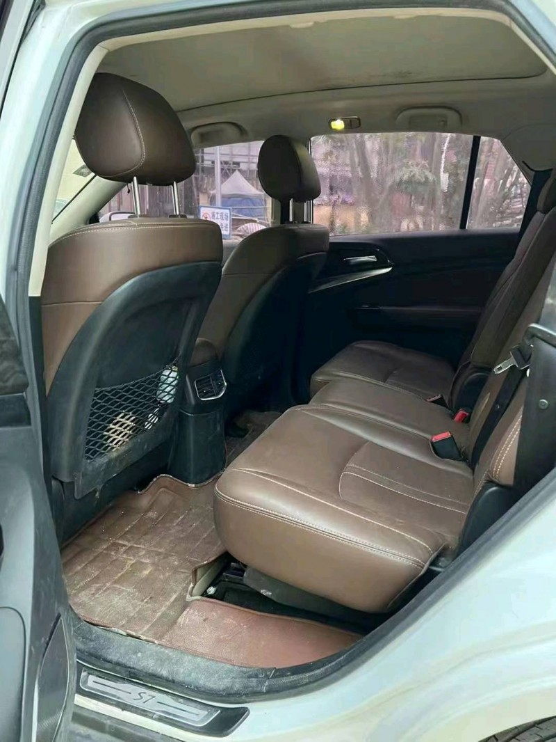 汕头17年比亚迪S77