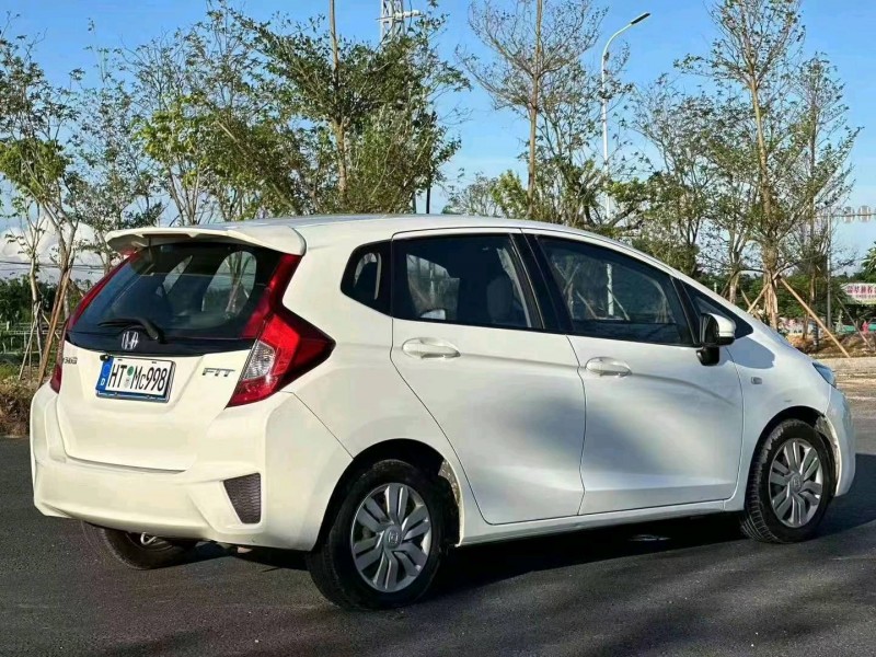 佛山16年本田飞度4