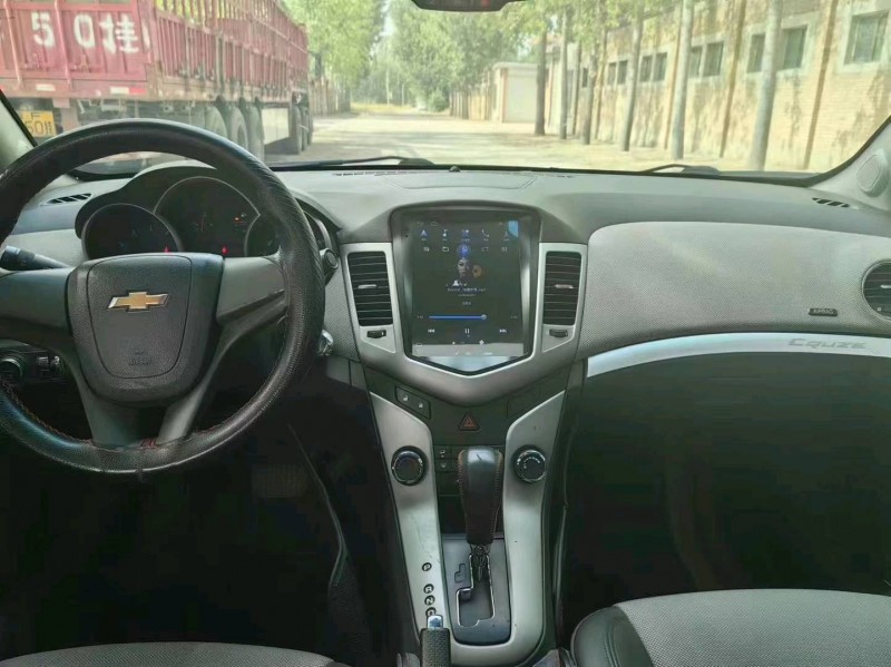 保定13年雪佛兰科鲁兹8