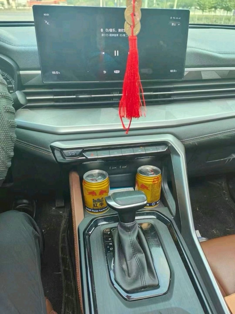 武汉23年吉利远景X65