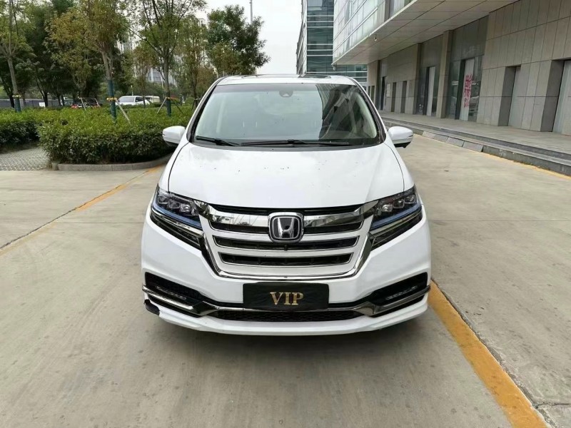 济宁20年本田艾力绅1