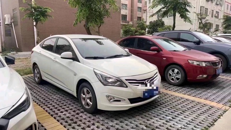 邵阳18年现代瑞纳1