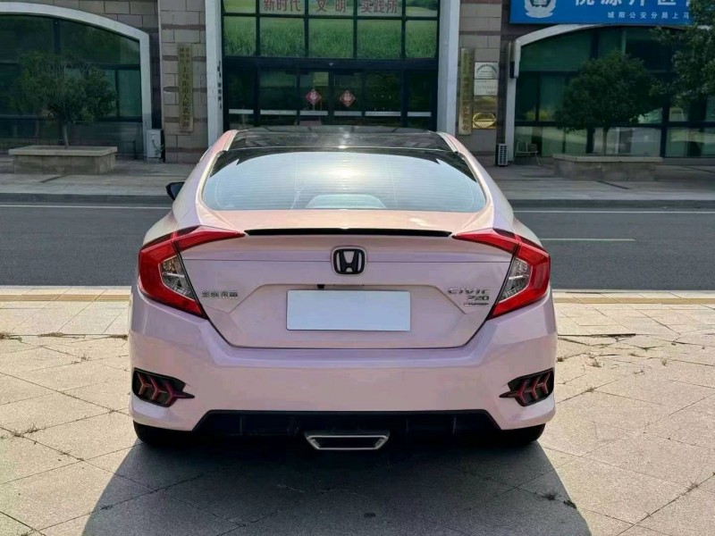 东营21年本田思域9