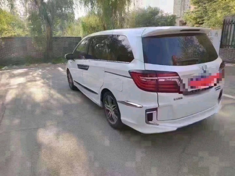 聊城19年本田艾力绅8