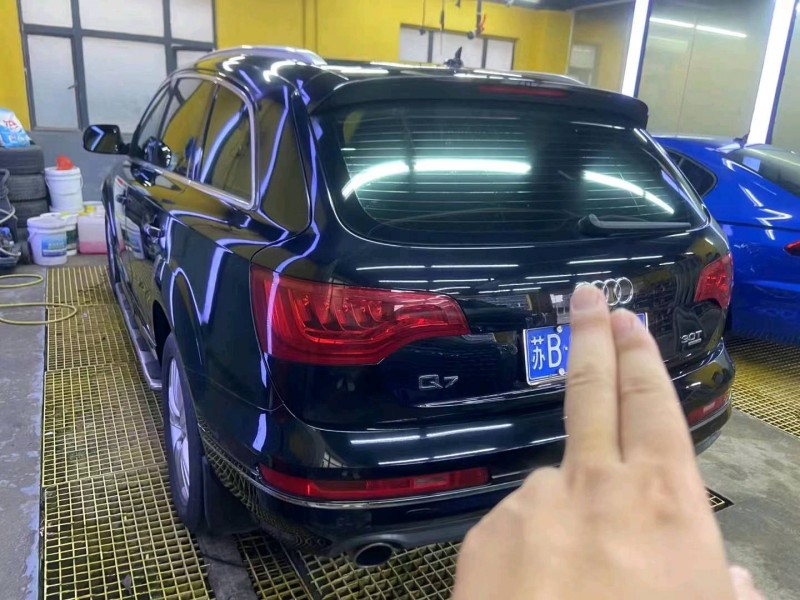 广州11年奥迪Q73