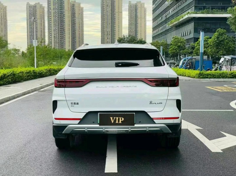 东莞22年比亚迪宋9