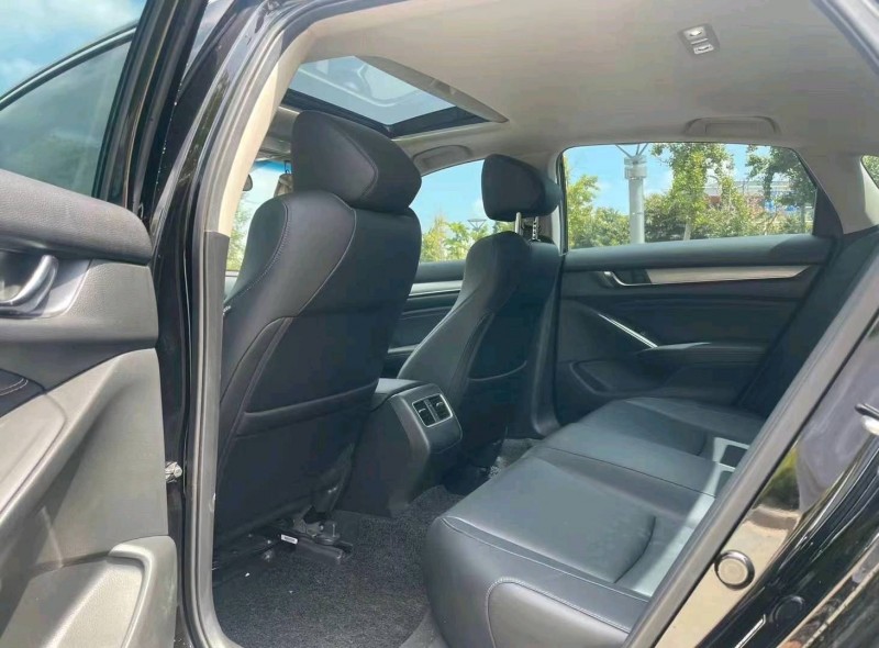 盐城19年本田雅阁9