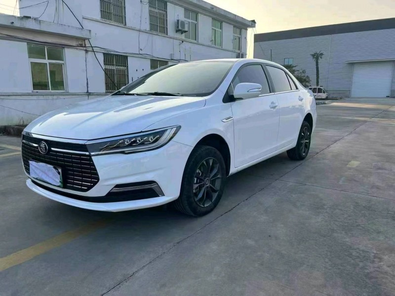 徐州23年比亚迪秦2