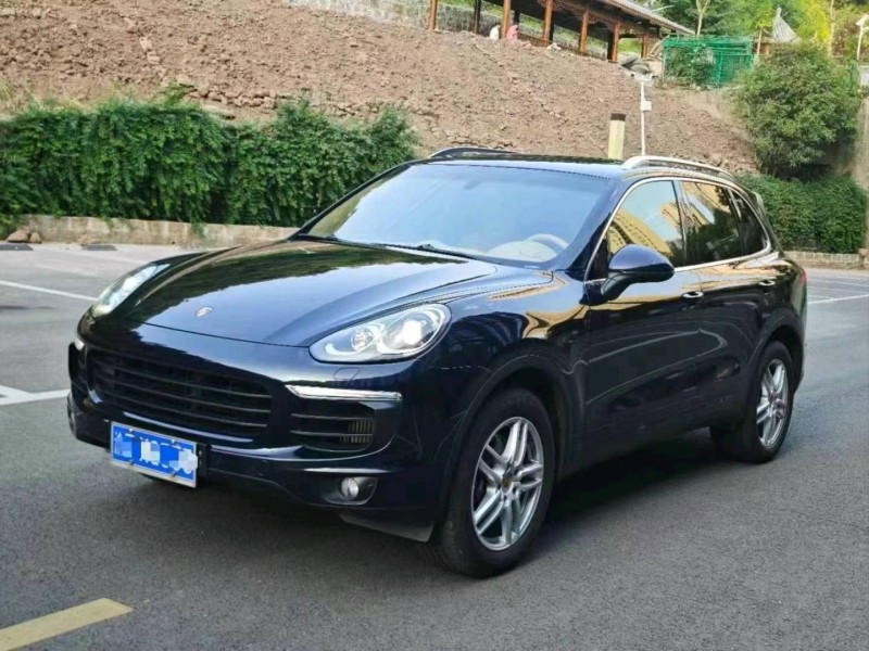 潍坊17年保时捷卡宴2