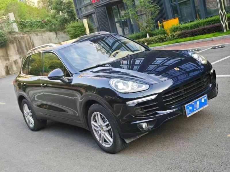 潍坊17年保时捷卡宴3