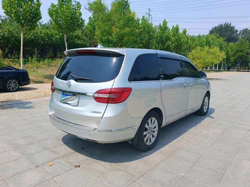 聊城15年别克GL86