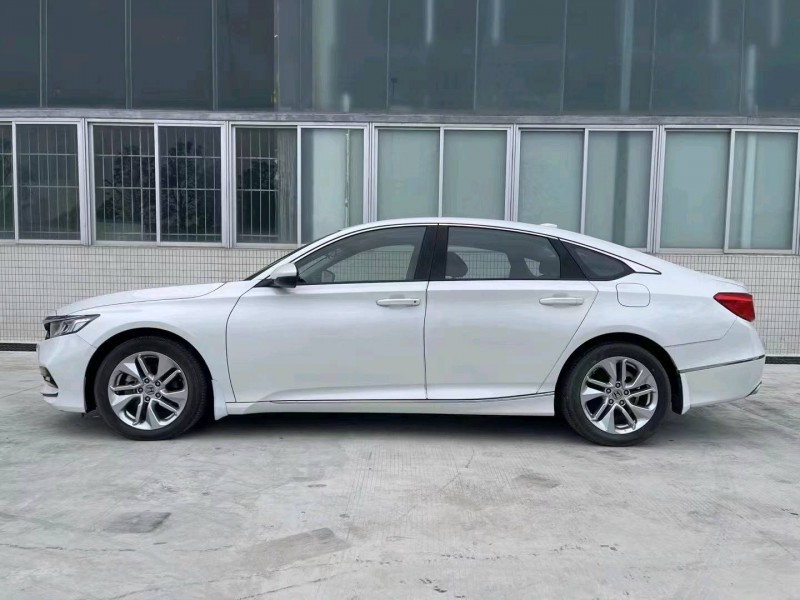 佛山19年本田雅阁3