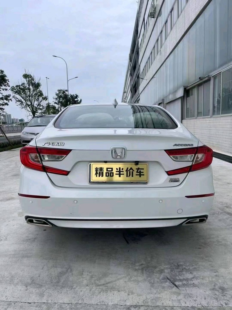 佛山19年本田雅阁9