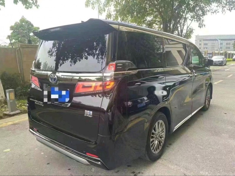 佛山21年丰田皇冠7