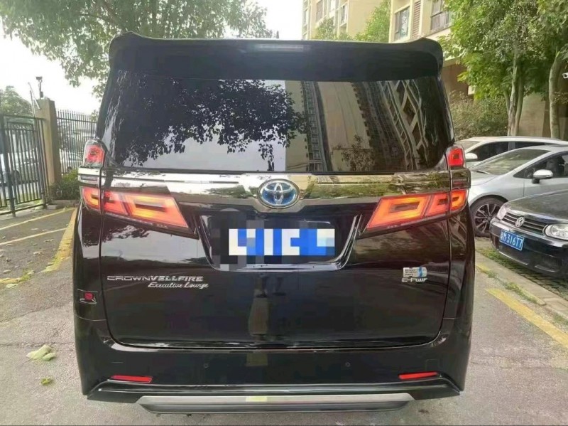 佛山21年丰田皇冠9