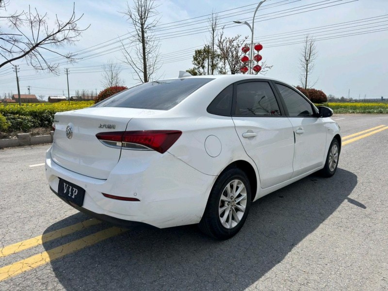 盐城19年别克英朗7