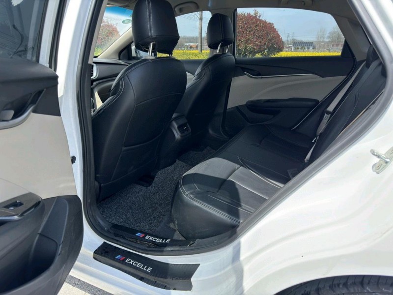 盐城19年别克英朗9