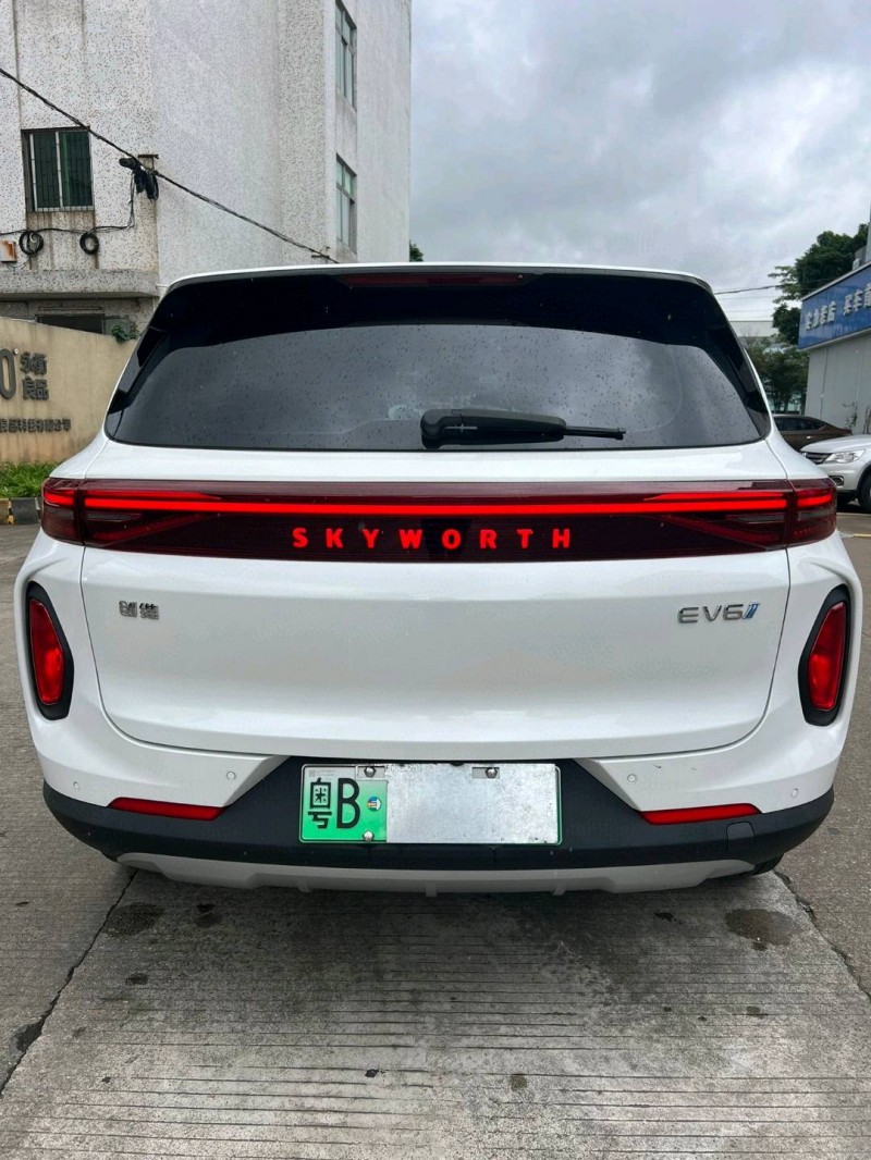中山23年創維EV68