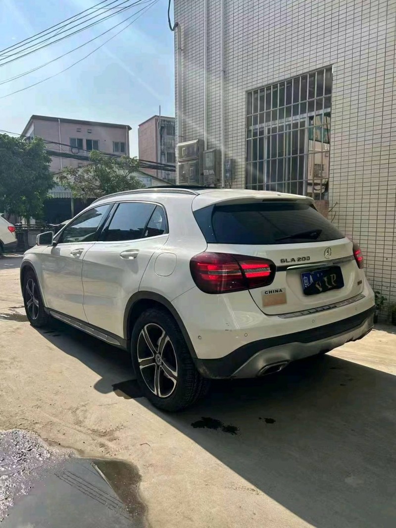 汕头18年奔驰GLA5