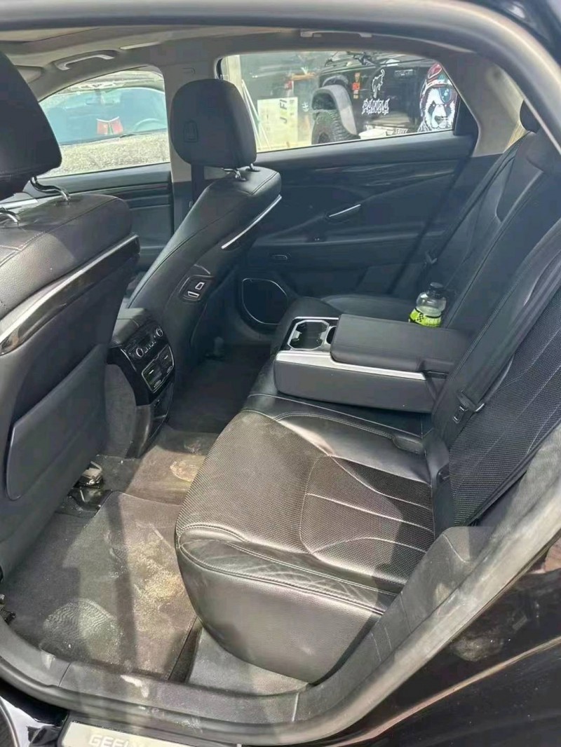 保定16年吉利博瑞5