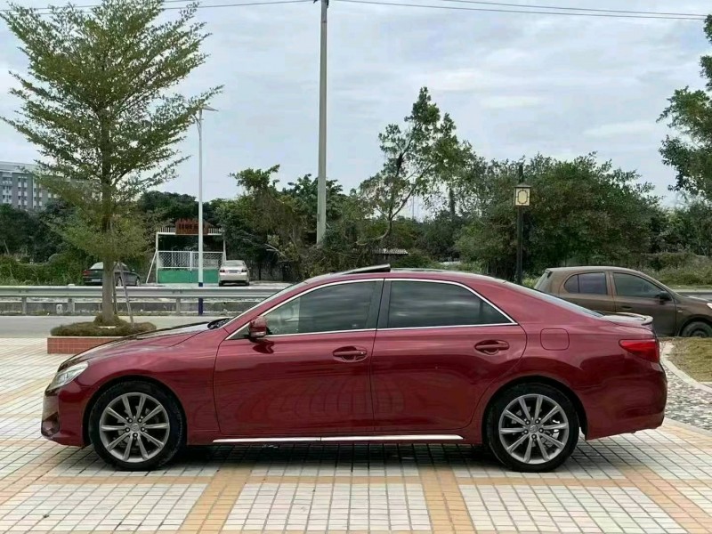 汕头15年丰田锐志4