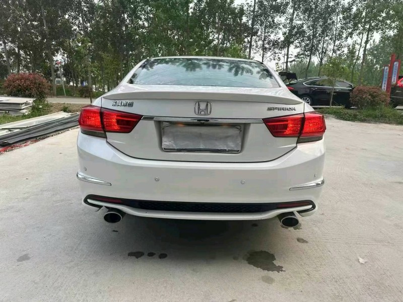 徐州16年本田思铂睿8