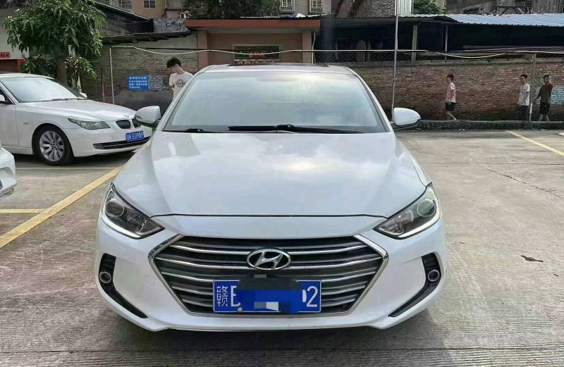 佛山19年现代朗动1