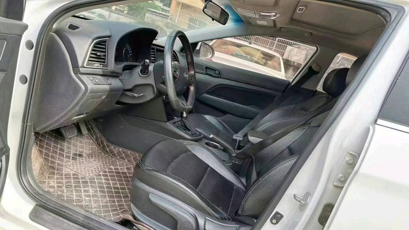 佛山19年现代朗动5