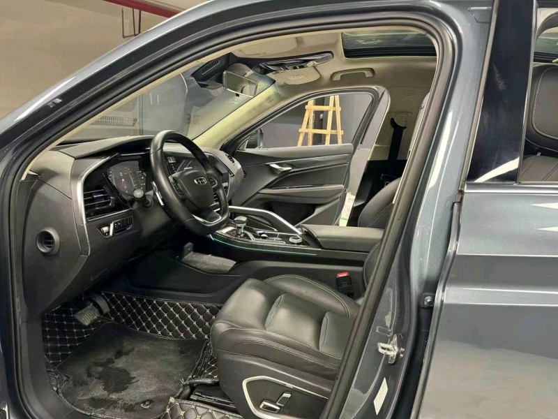 成都19年吉利星越5