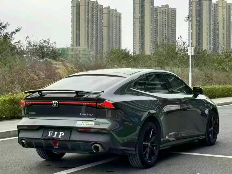 东莞22年长安汽车UNI-V7